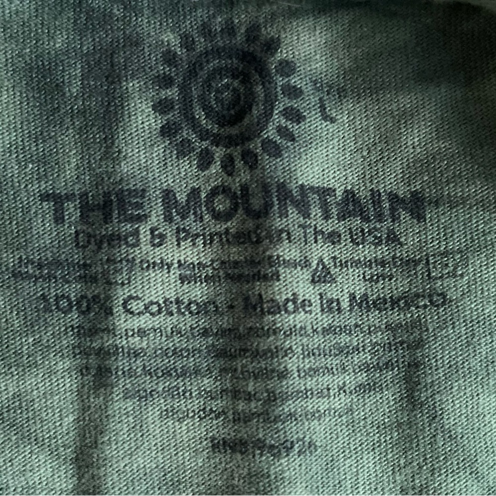 Vintage The Mountain Tree Man & The Moon T Shirt Size Large Short Sleeve Tye Dye - Picture 2 of 5